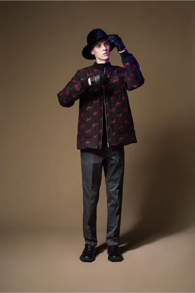 Look 28